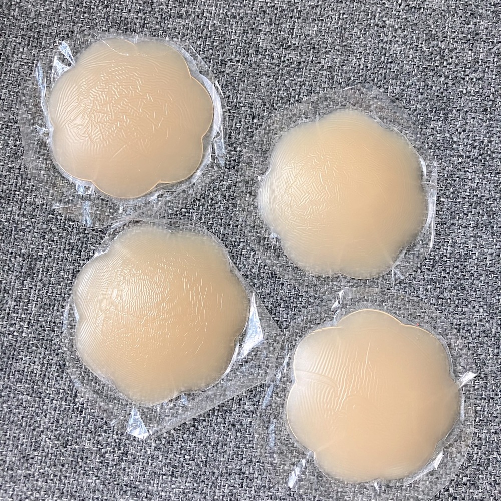 Adhesive Petals | 2 Sets